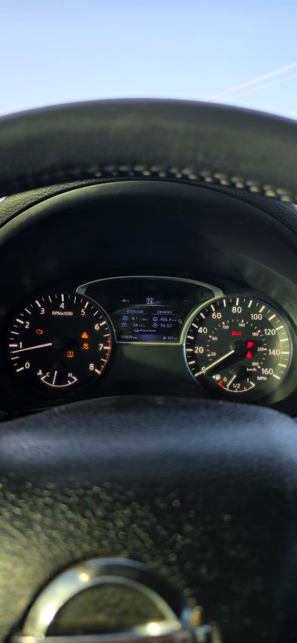 Car Image 2017 NISSAN ALTIMA SR