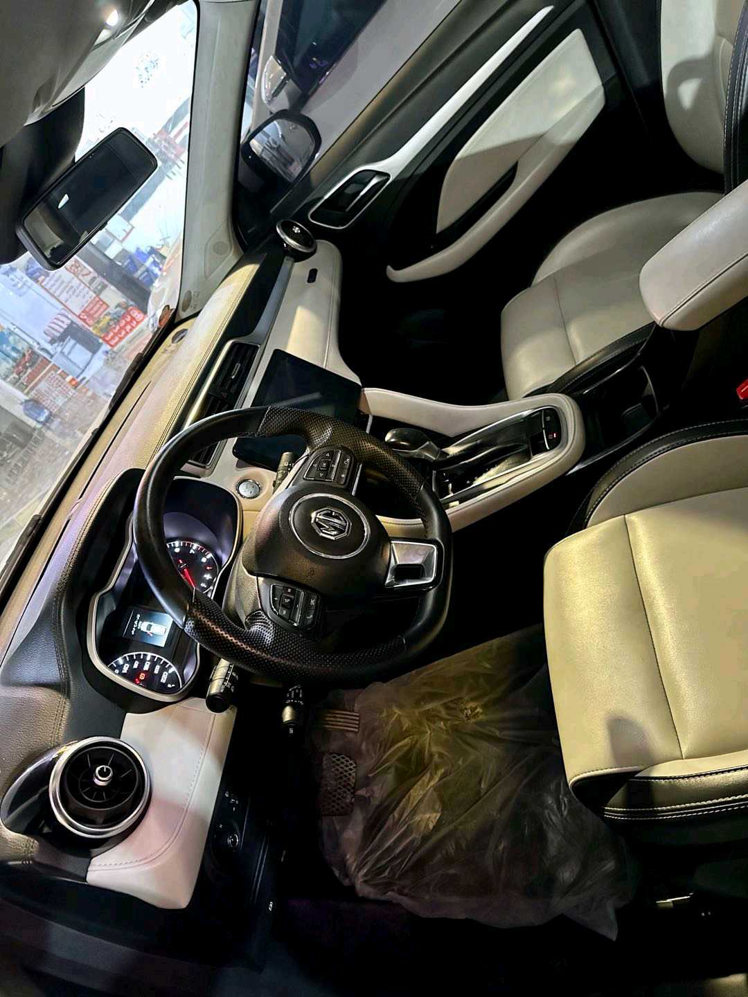 أم جي ZS 2024