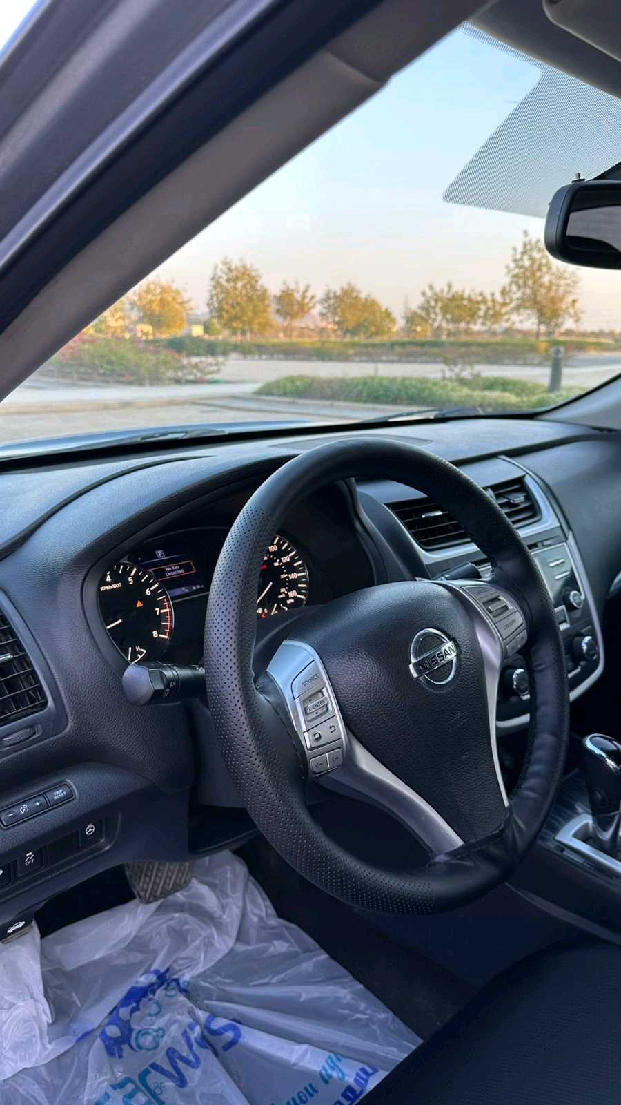 Car Image 2017 NISSAN ALTIMA SL