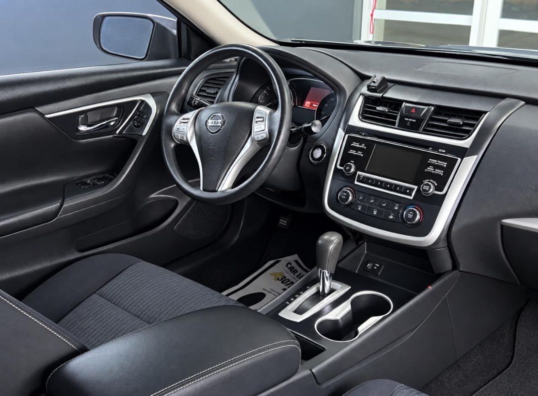 Car Image 2018 NISSAN ALTIMA S