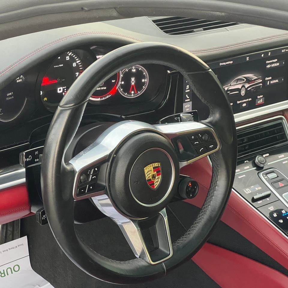 Car Image 2018 PORSCHE PANAMERA 