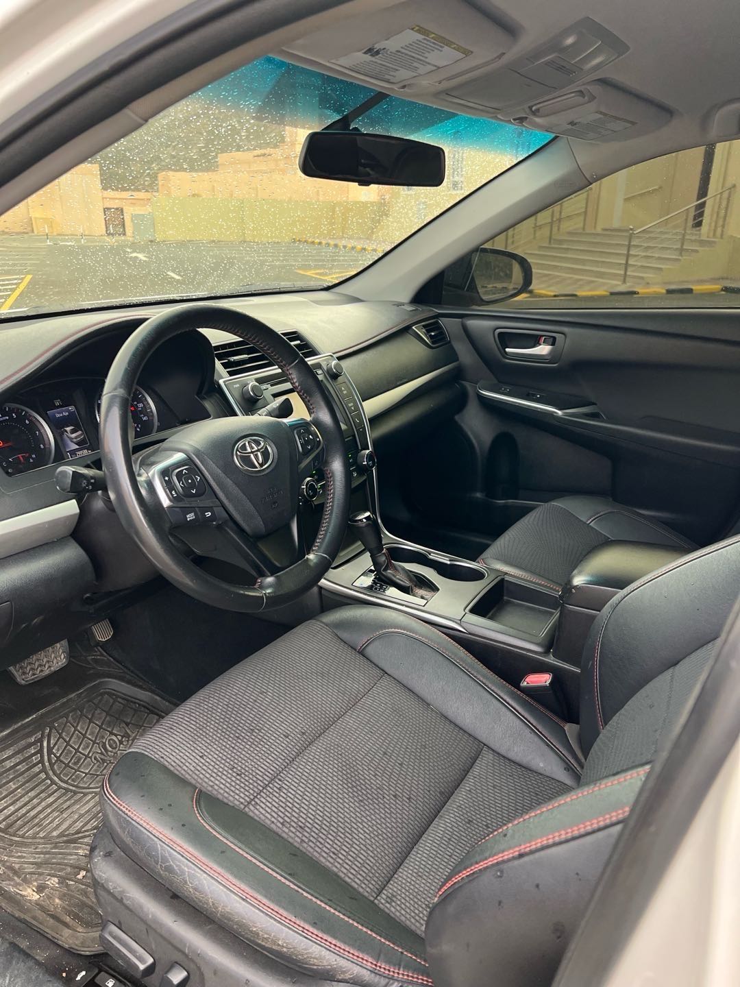 Car Image 2017 TOYOTA CAMRY SE