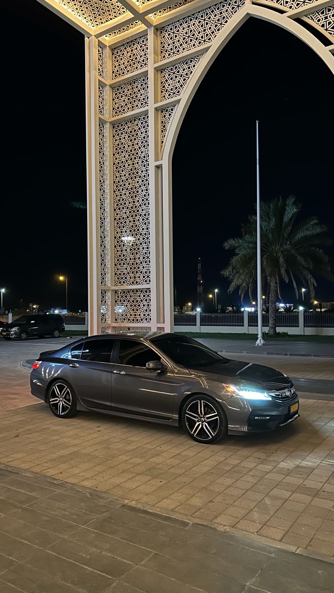 Car Image 2017 HONDA ACCORD TOURING