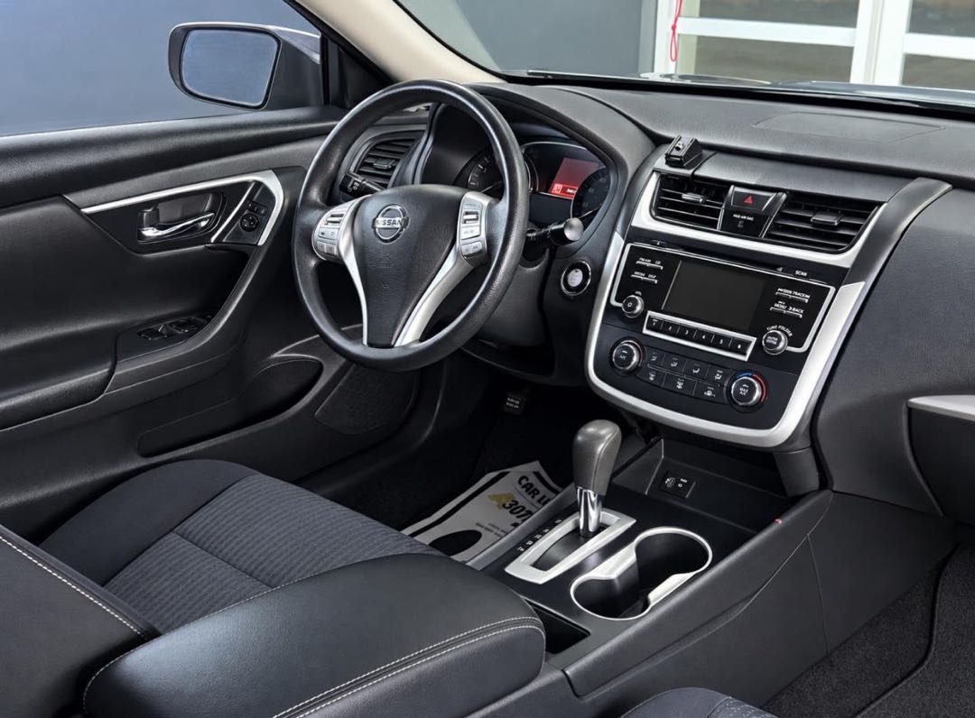 Car Image 2018 NISSAN ALTIMA S