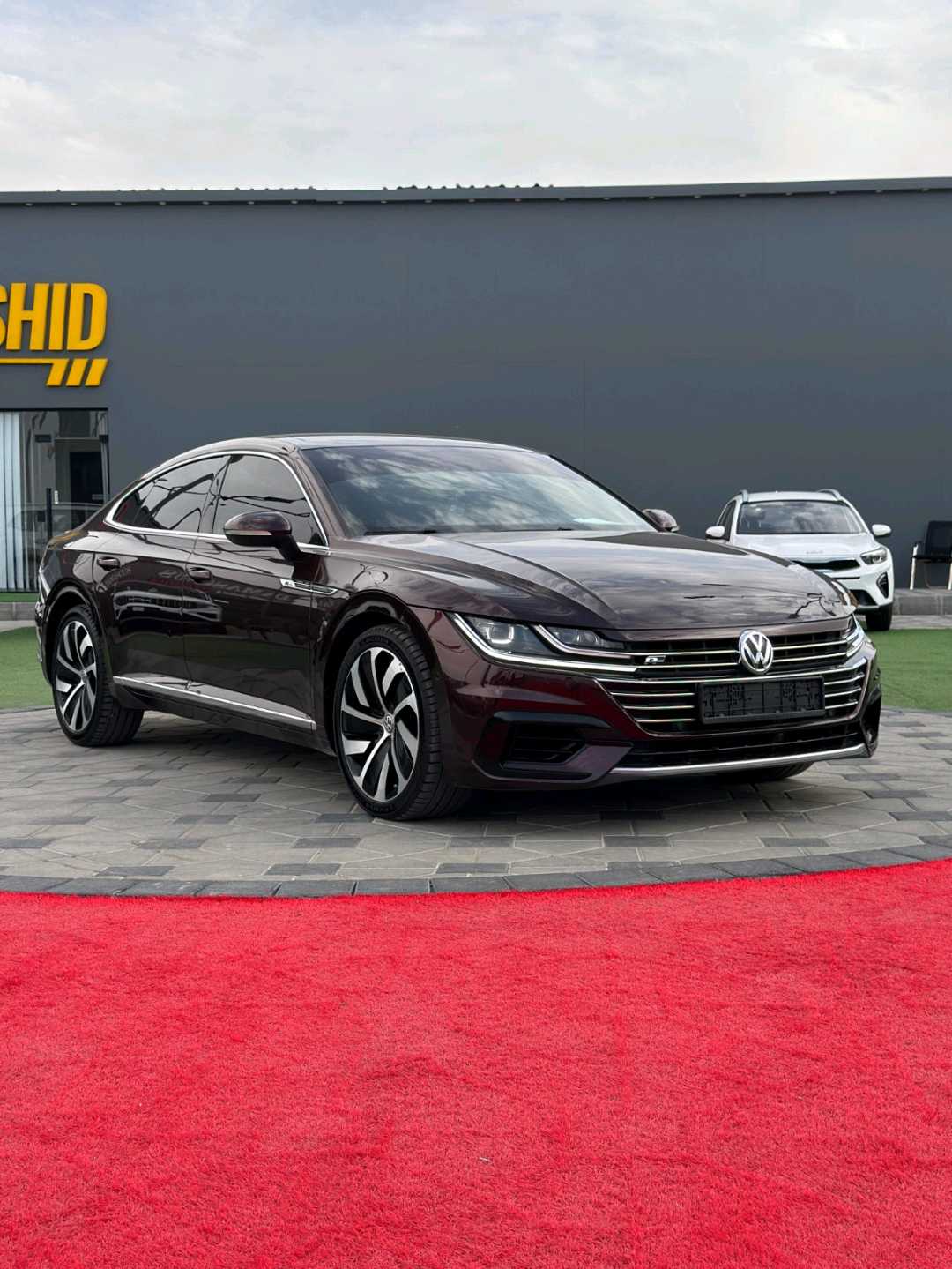 Car Image 2018 VOLKSWAGEN ARTEON 