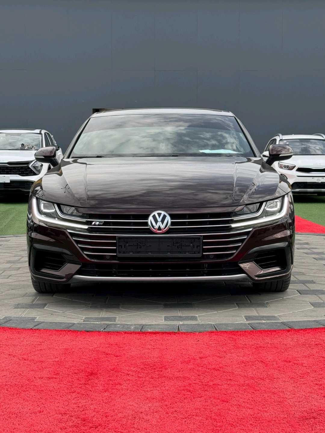 Car Image 2018 VOLKSWAGEN ARTEON 