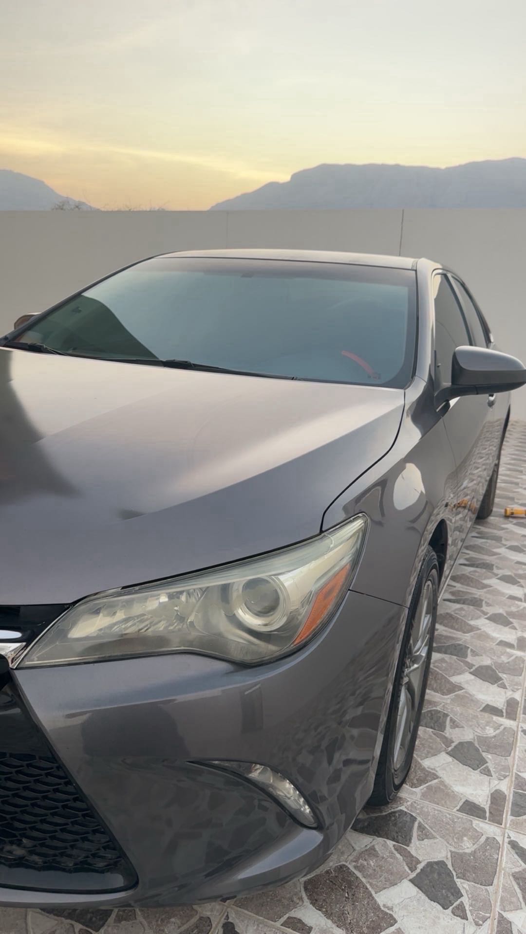 Car Image 2016 TOYOTA CAMRY SE