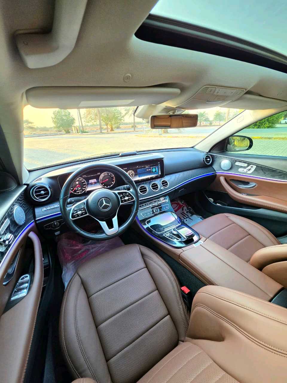 Car Image 2019 MERCEDES E Class 300