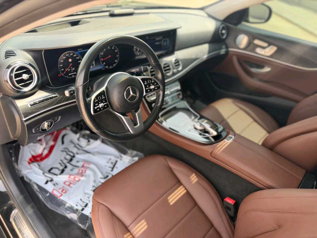 Car Image 2019 MERCEDES E Class 300