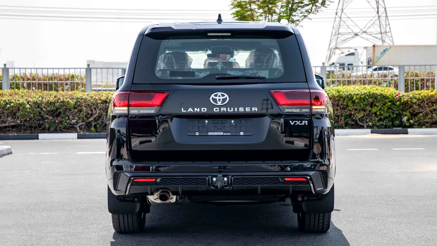 Car Image 2026 TOYOTA LAND CRUISER VX.R