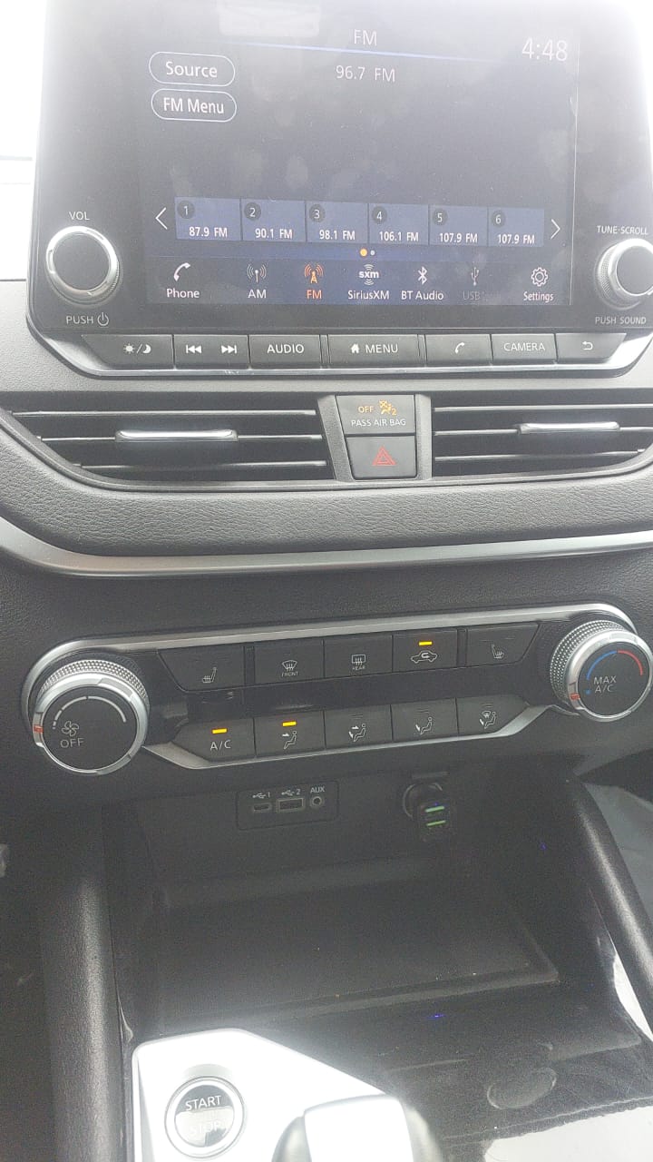 Car Image 2021 NISSAN ALTIMA SV