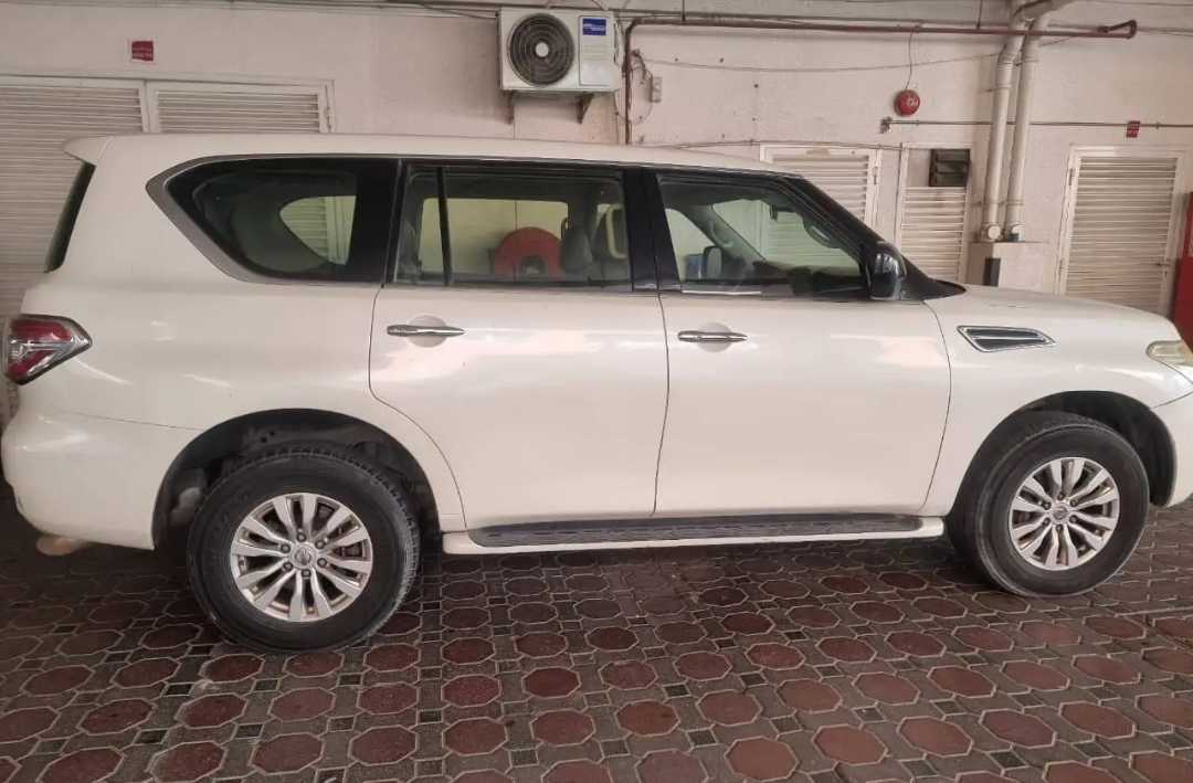 Car Image 2019 NISSAN PATROL SE