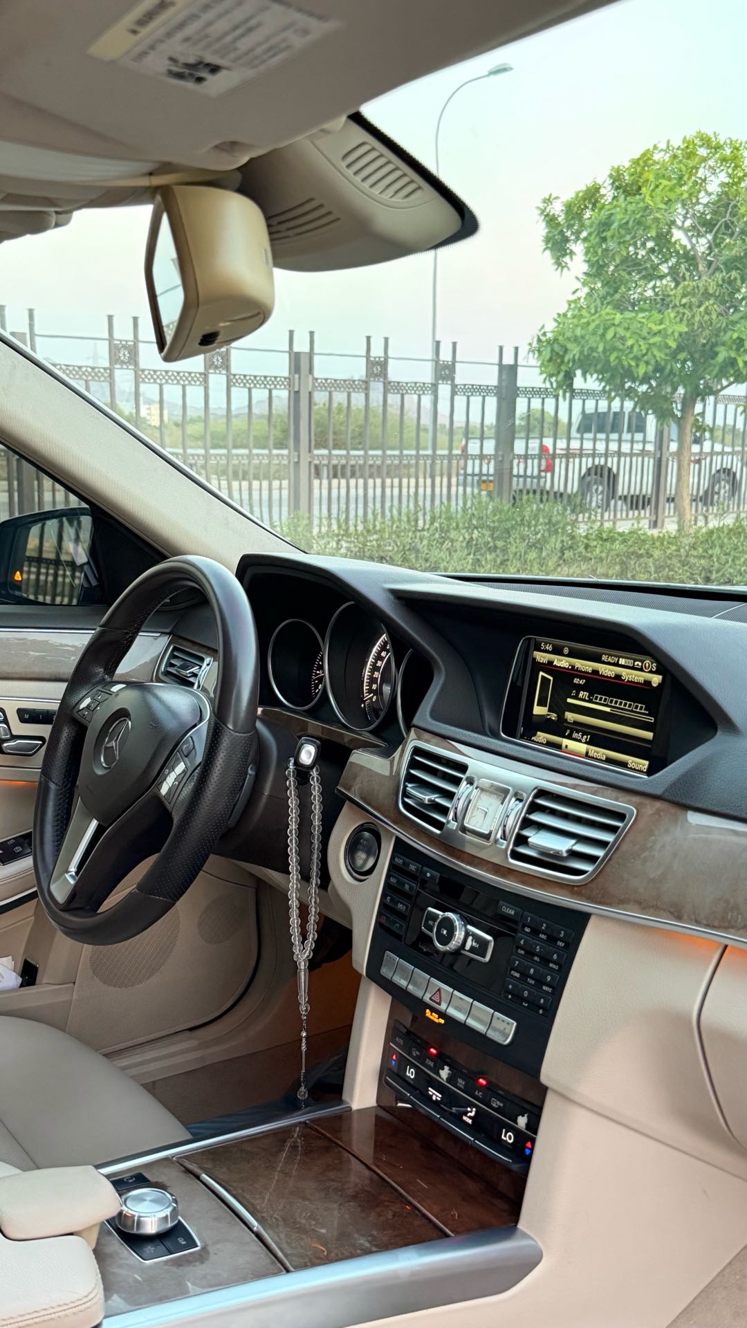 Car Image 2014 MERCEDES E Class 350
