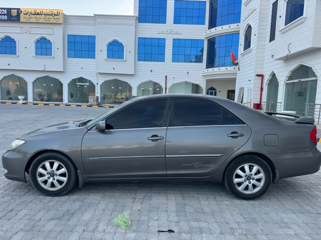 Car Image 2003 TOYOTA CAMRY SE