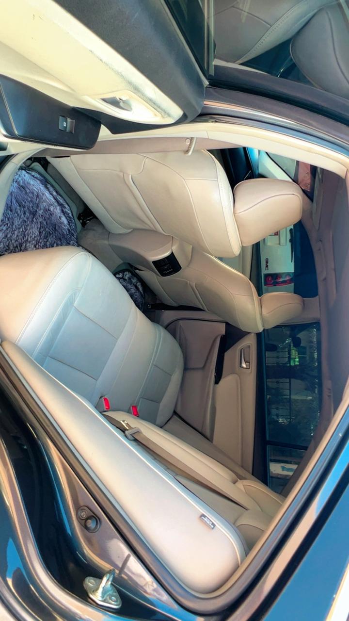 Car Image 2017 TOYOTA CAMRY XLE