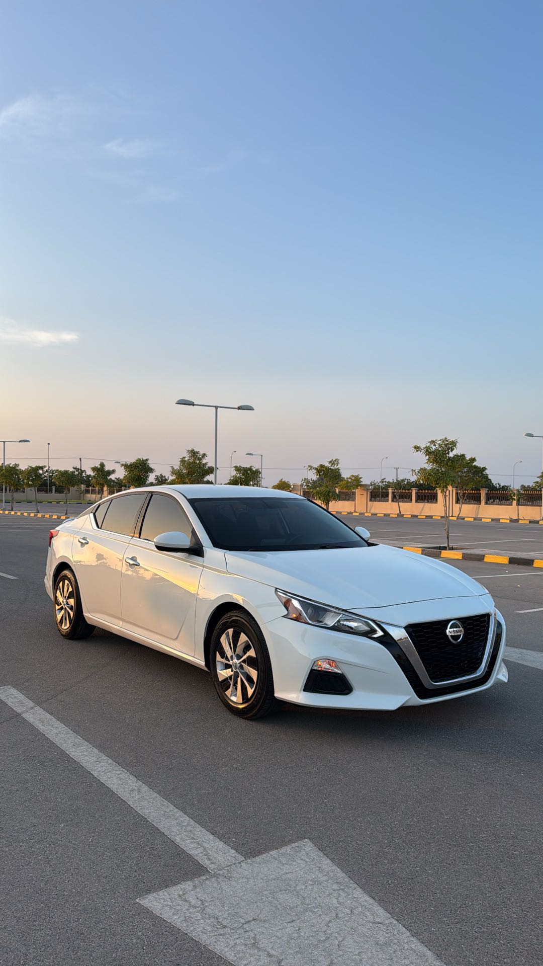 Car Image 2020 NISSAN ALTIMA S
