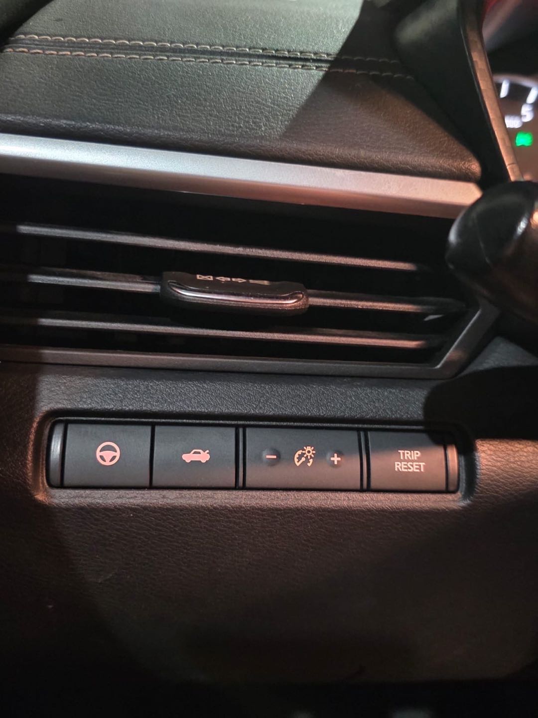Car Image 2022 NISSAN ALTIMA SV