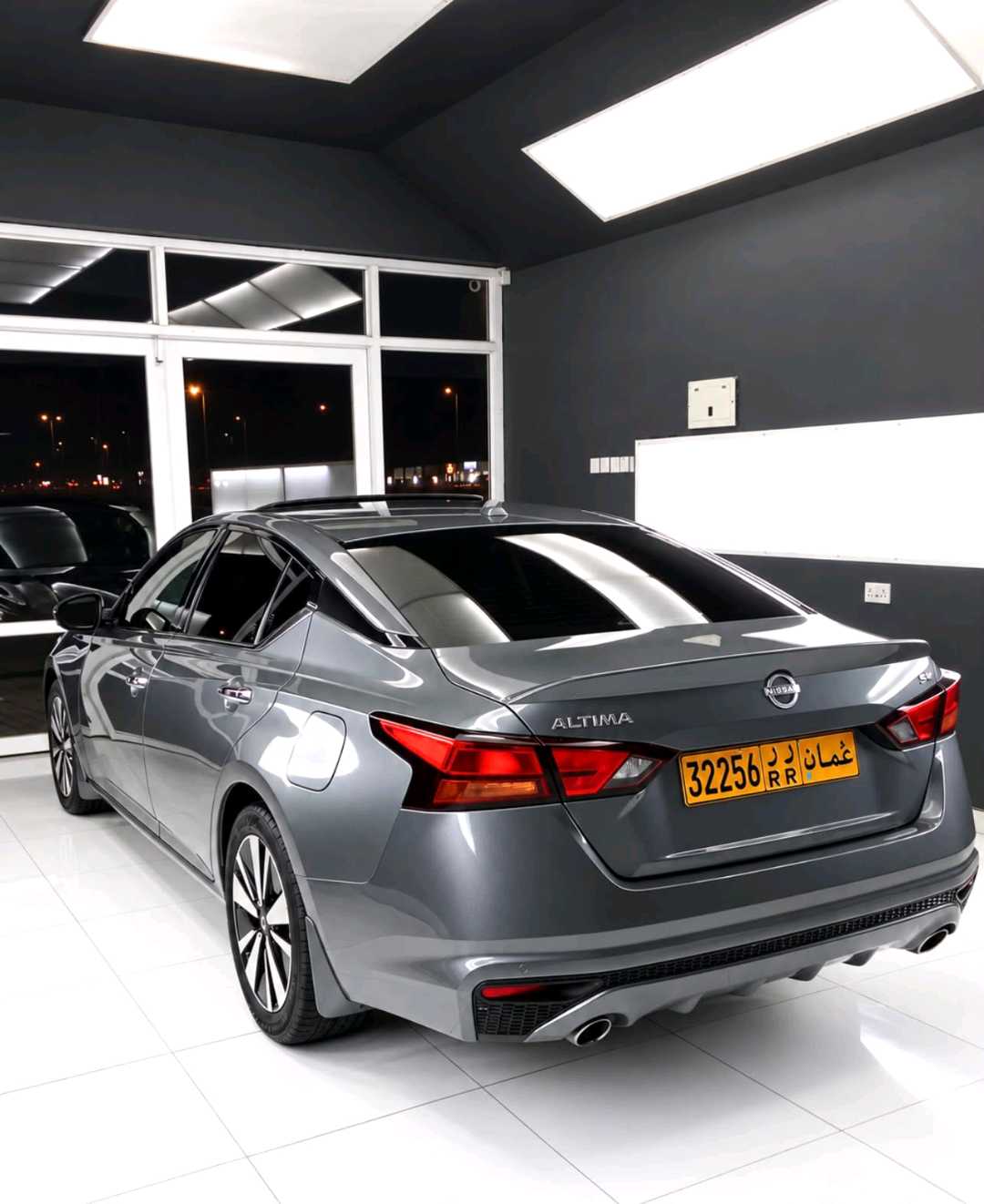 Car Image 2019 NISSAN ALTIMA SV