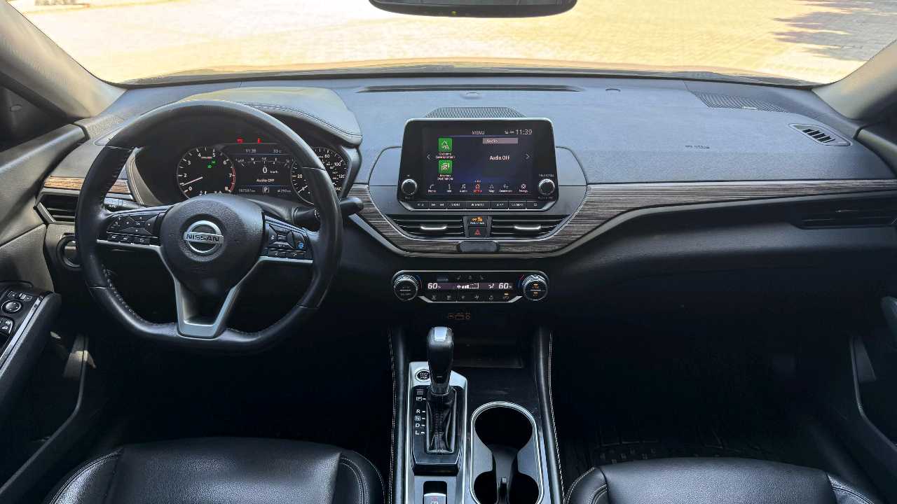 Car Image 2020 NISSAN ALTIMA SL