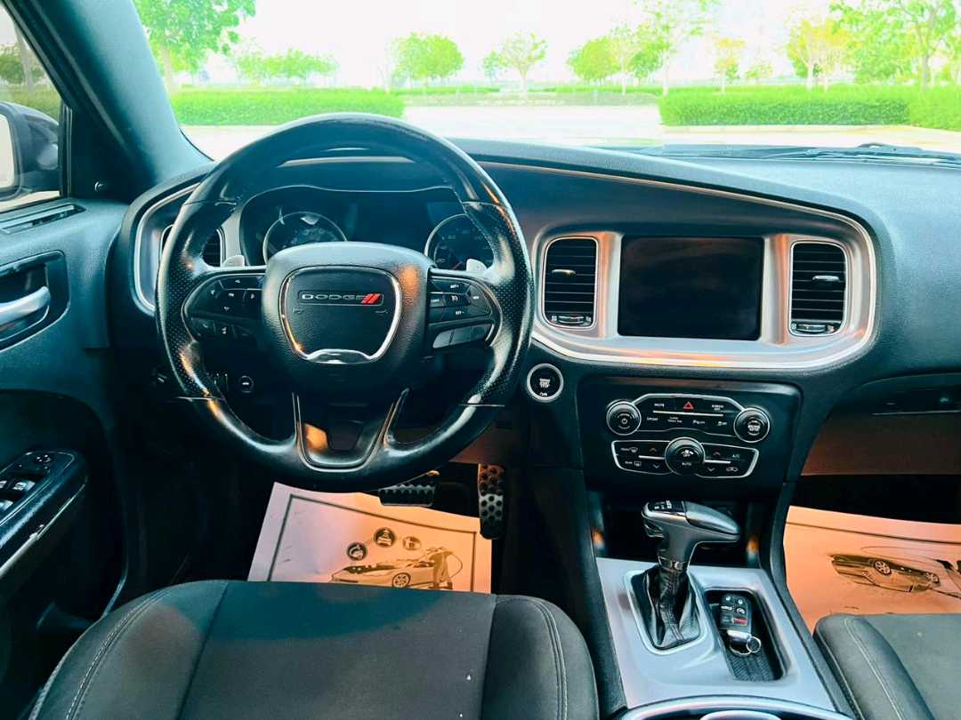 Car Image 2019 DODGE CHARGER R/T