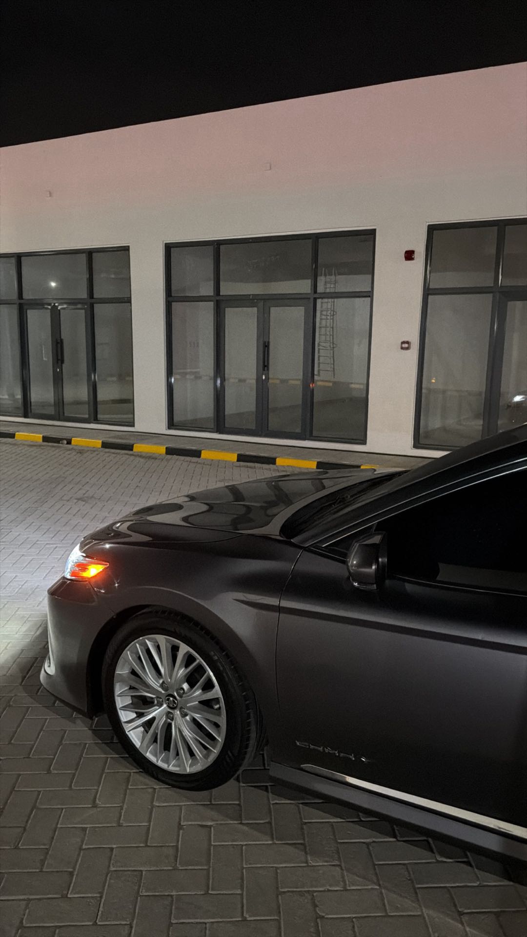 Car Image 2018 TOYOTA CAMRY SE