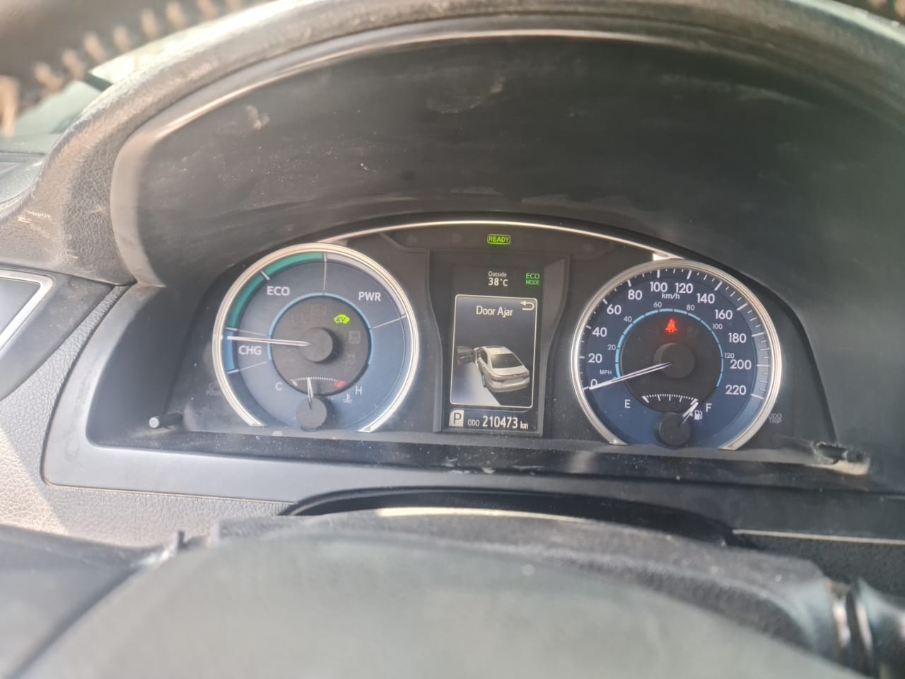 Car Image 2016 TOYOTA CAMRY SE