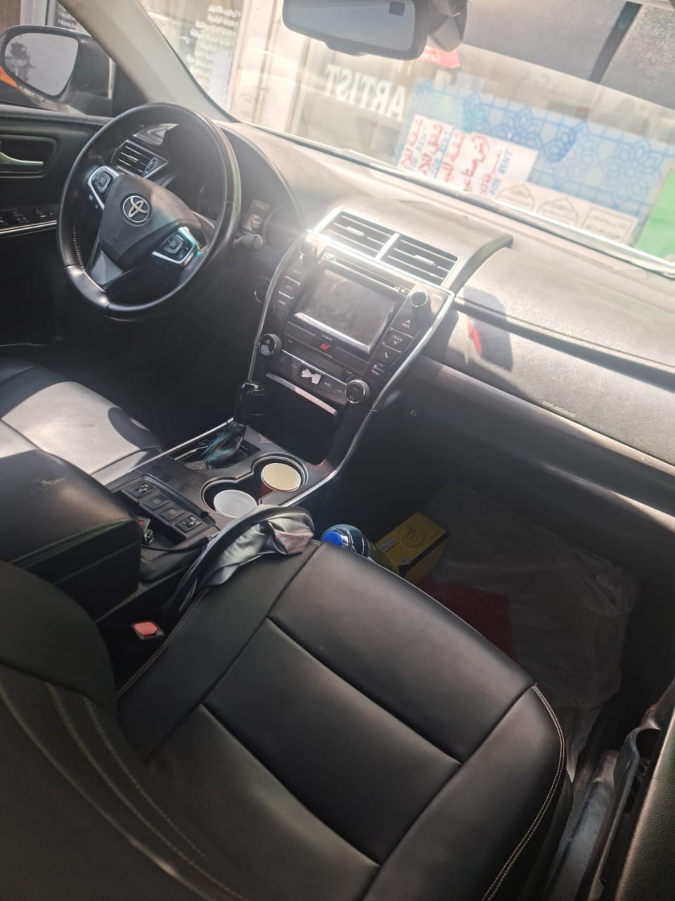 Car Image 2016 TOYOTA CAMRY SE
