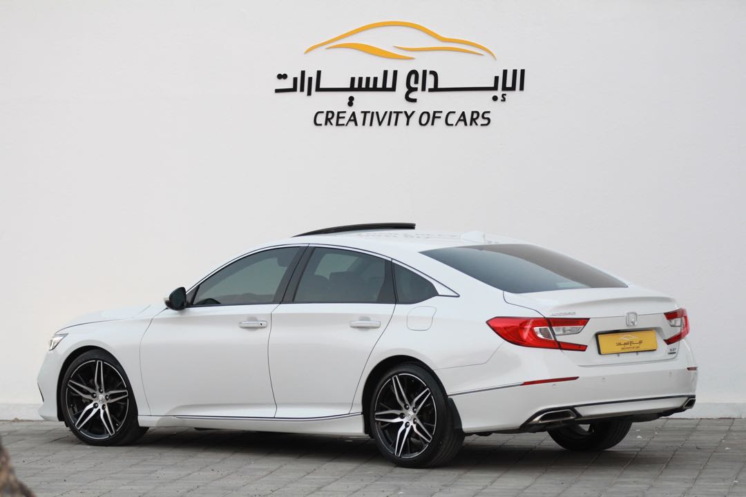 Car Image 2022 HONDA ACCORD TOURING
