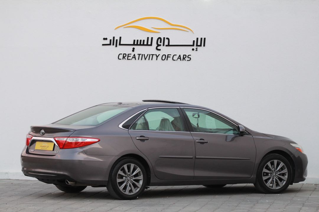 Car Image 2016 TOYOTA CAMRY XLE