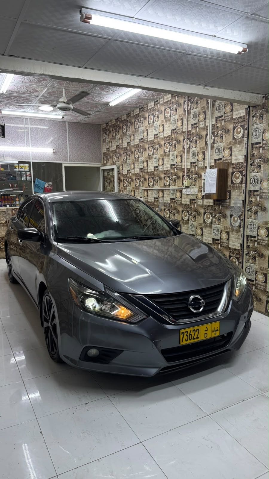 Car Image 2017 NISSAN ALTIMA SR