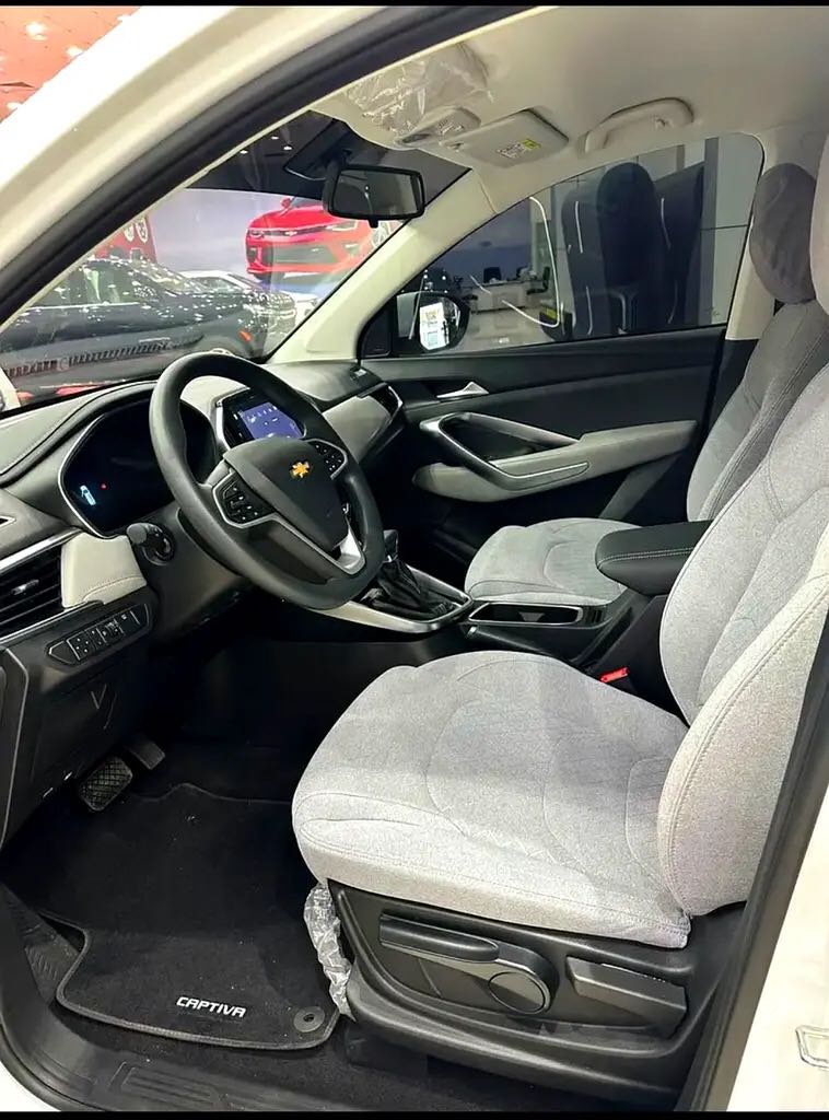 Car Image 2025 CHEVROLET CAPTIVA 
