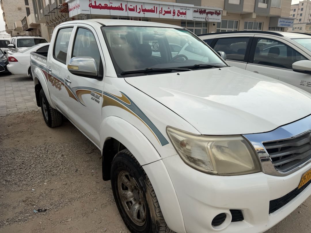 Car Image 2014 TOYOTA HILUX 2.7