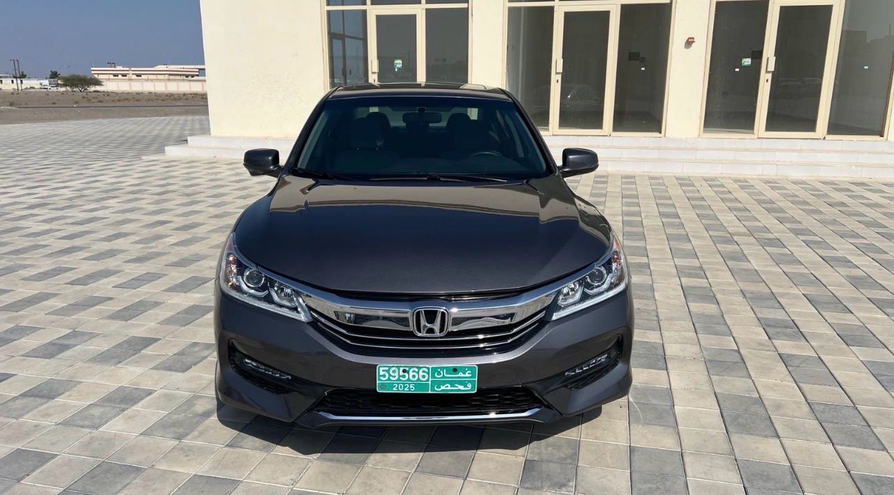 Car Image 2017 HONDA ACCORD EXL