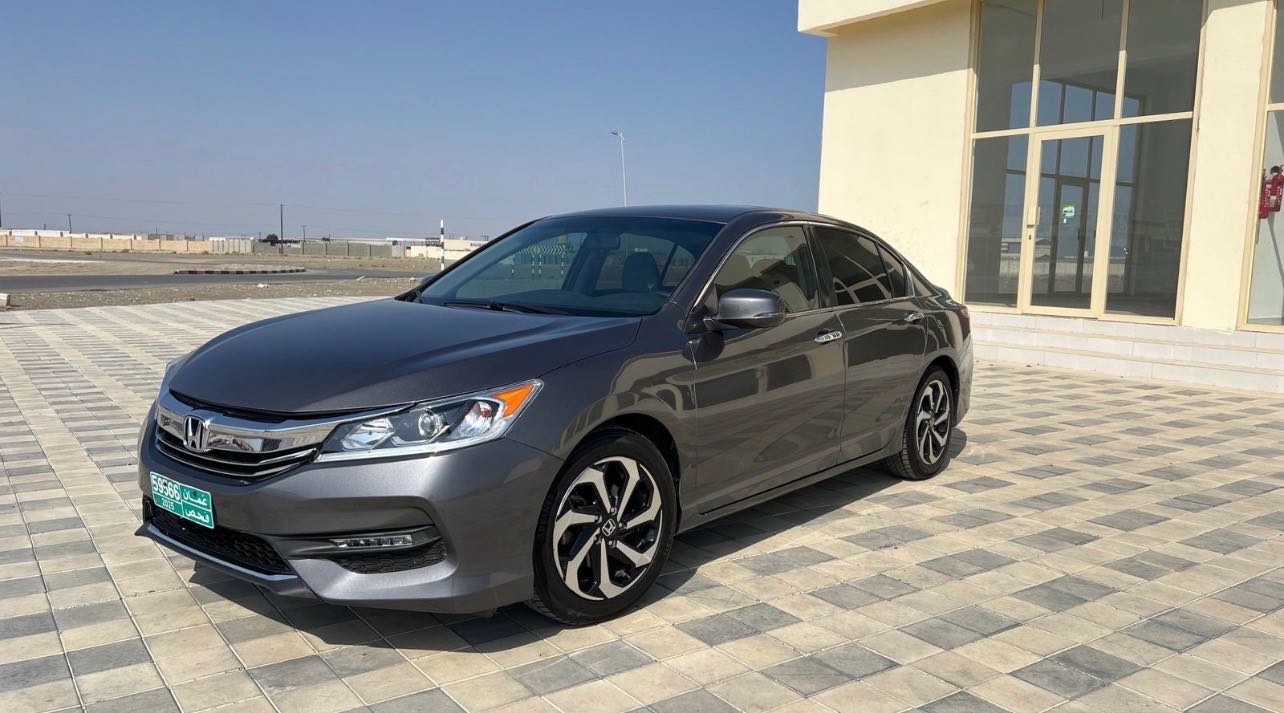 Car Image 2017 HONDA ACCORD EXL