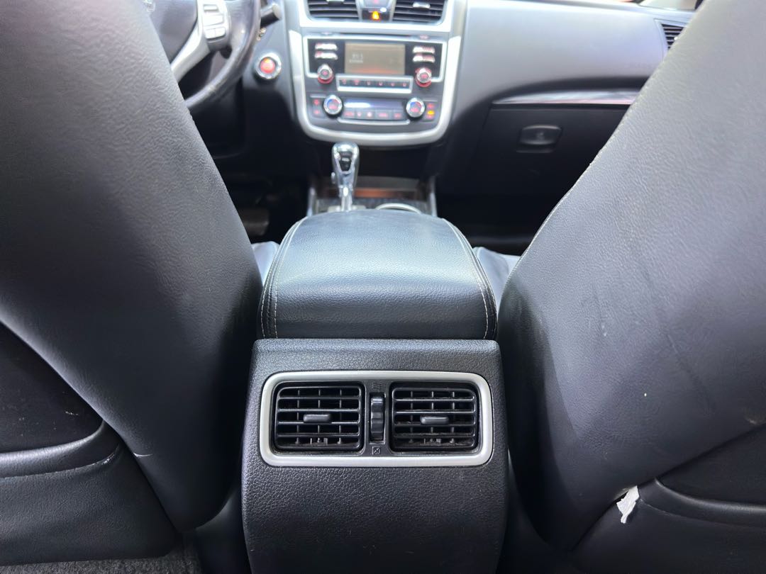 Car Image 2017 NISSAN ALTIMA SL