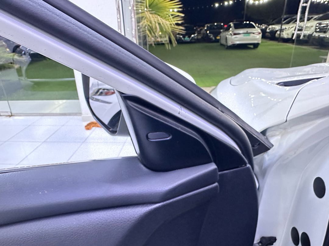 Car Image 2017 NISSAN ALTIMA SL