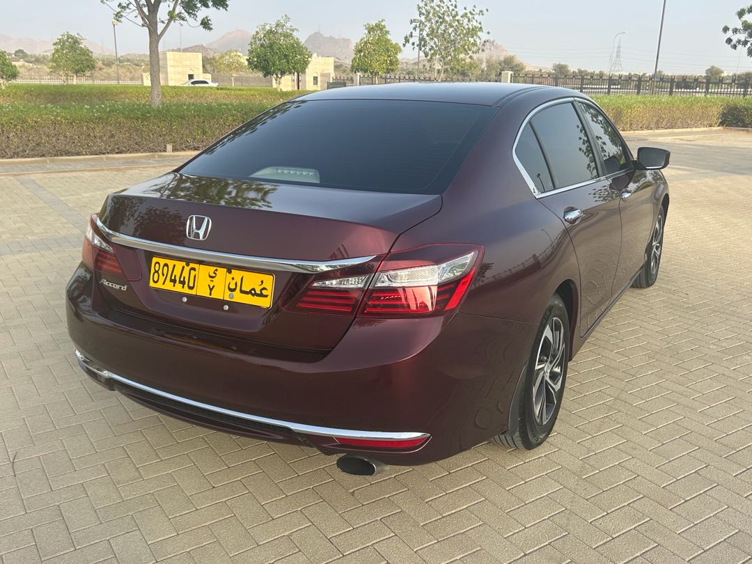 Car Image 2017 HONDA ACCORD EX