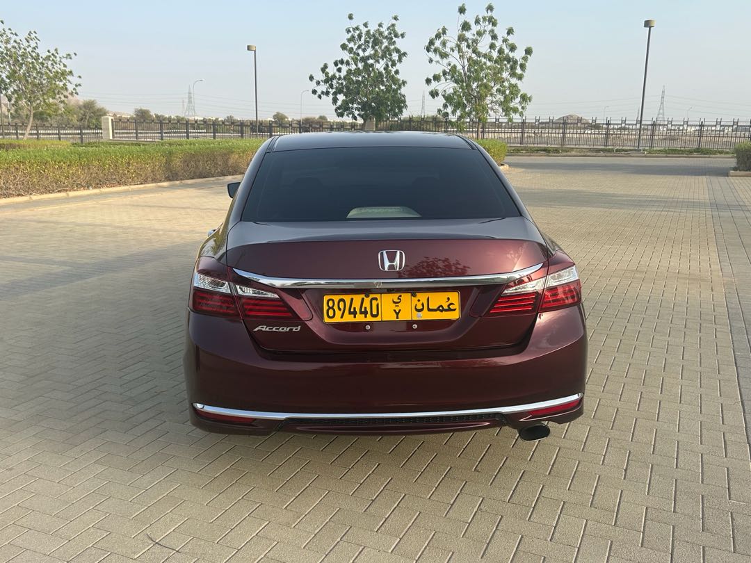 Car Image 2017 HONDA ACCORD EX
