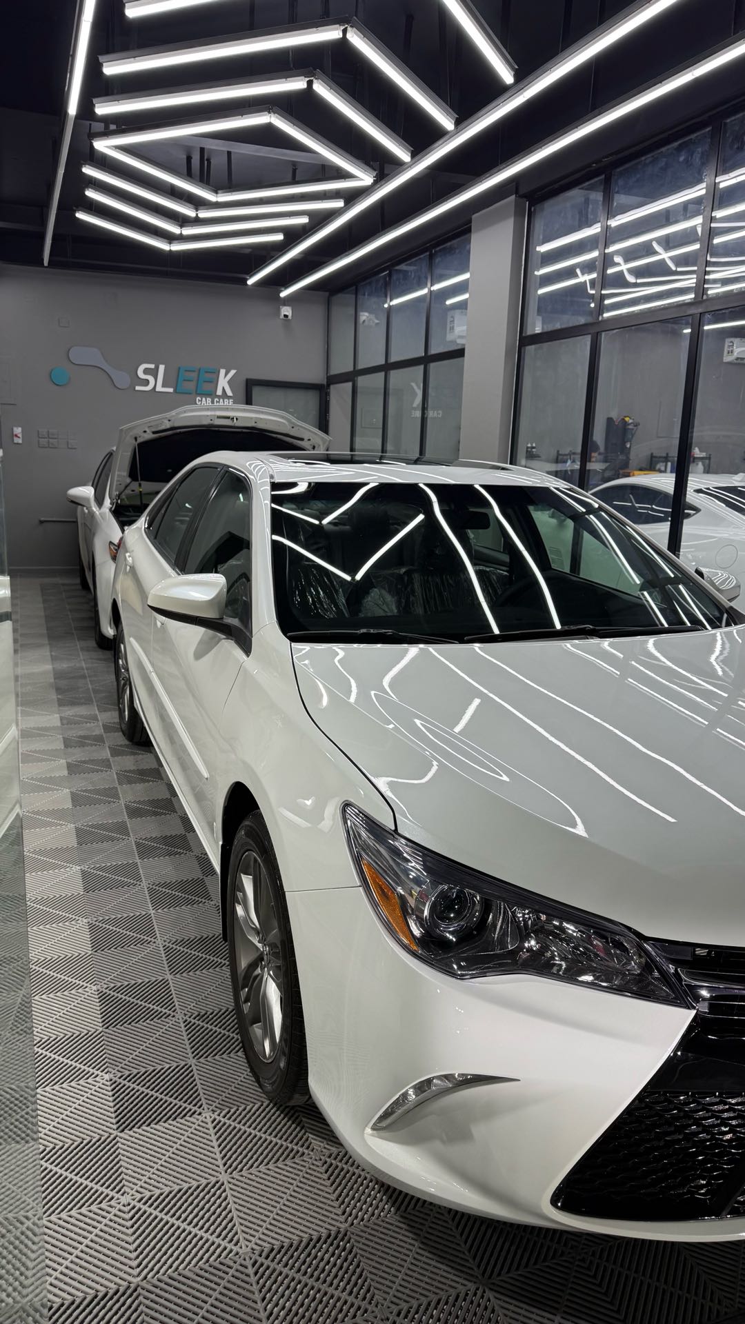 Car Image 2017 TOYOTA CAMRY SE