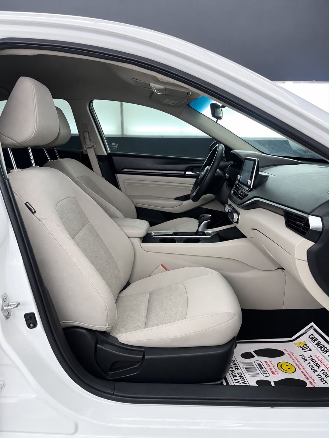 Car Image 2019 NISSAN ALTIMA S