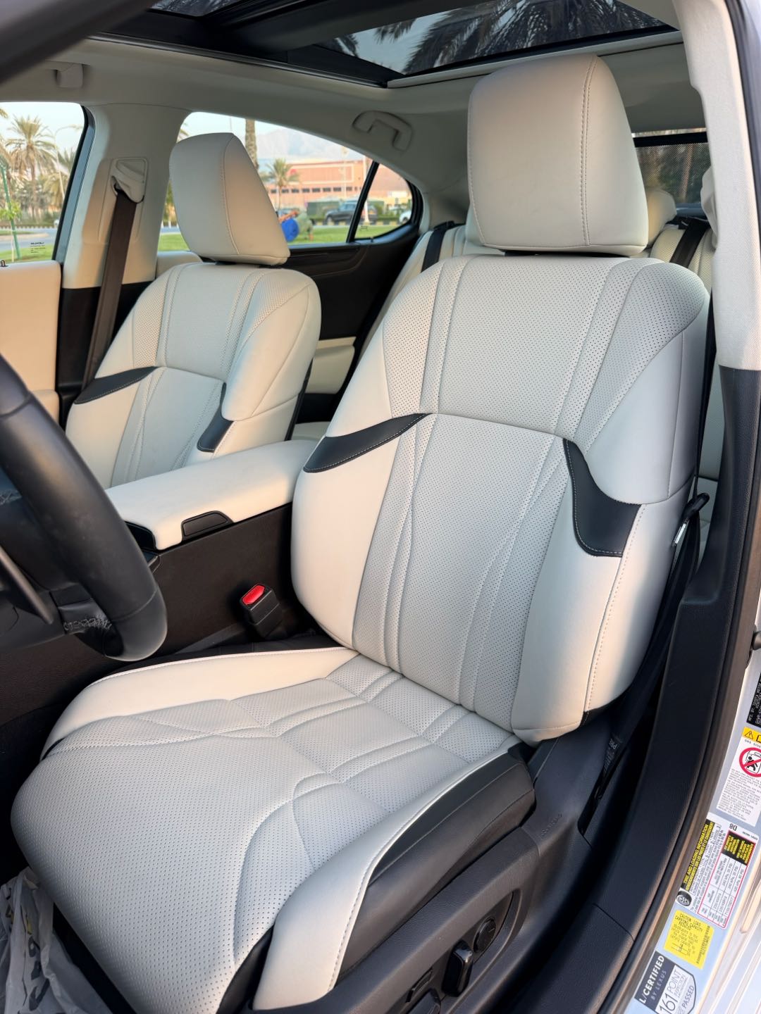 Car Image 2019 LEXUS ES 350