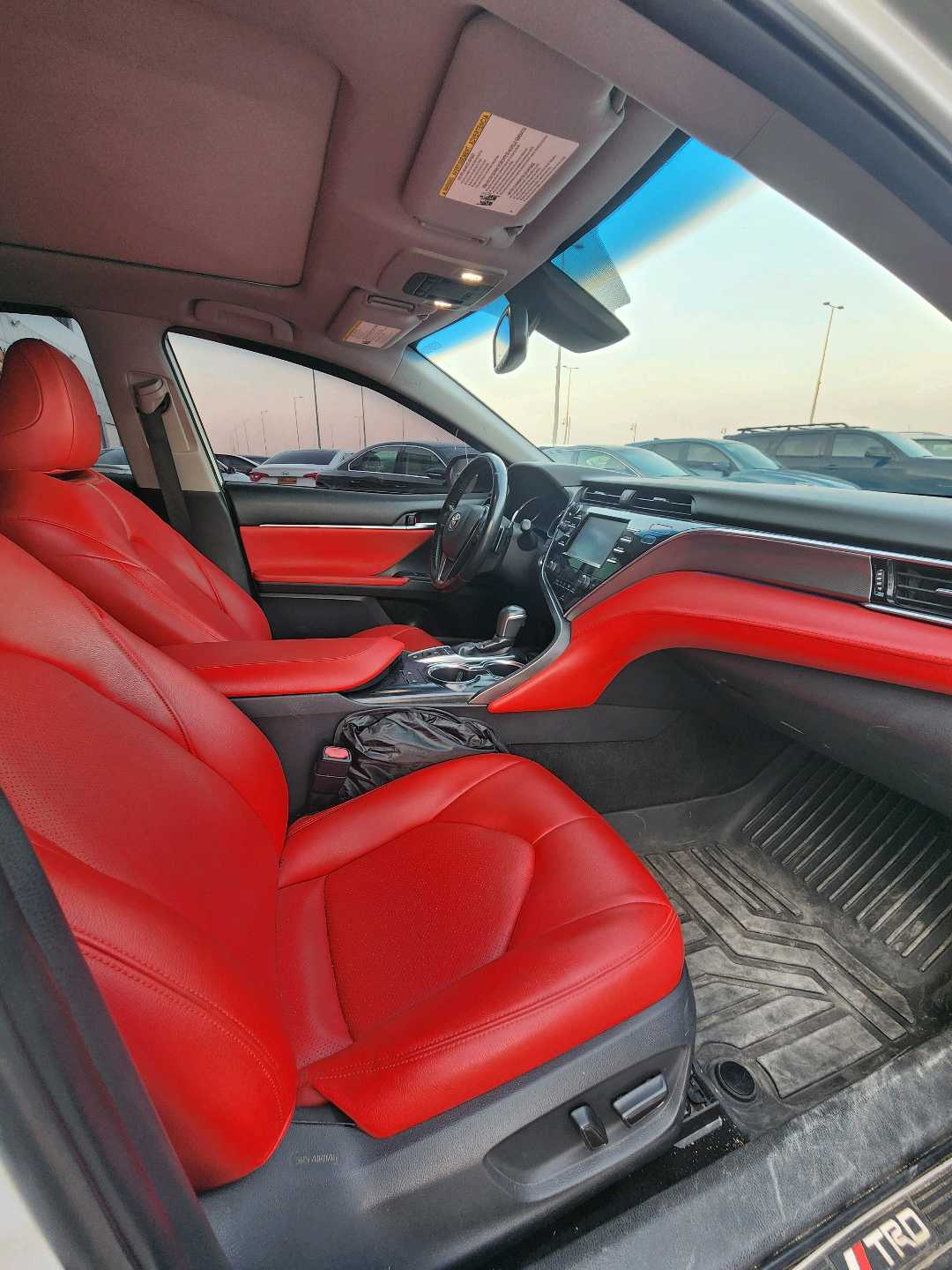 Car Image 2018 TOYOTA CAMRY XSE
