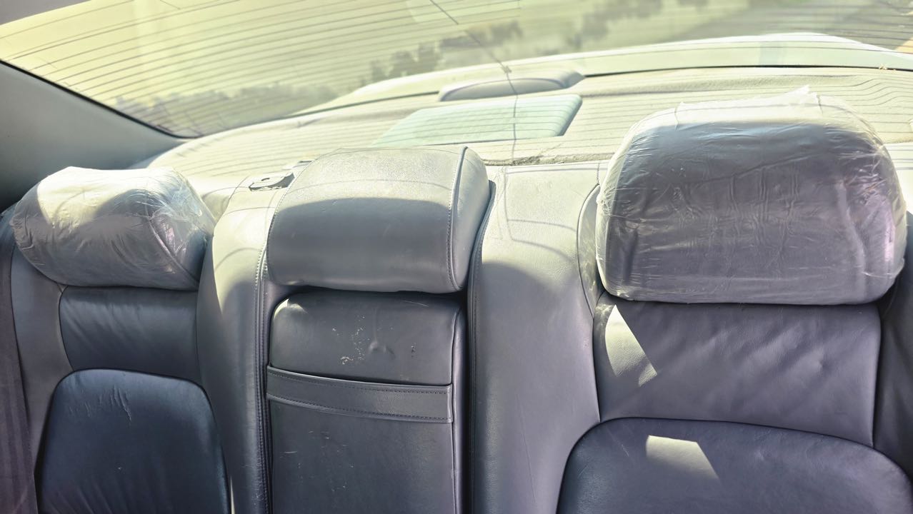 Car Image 1998 LEXUS LS 400