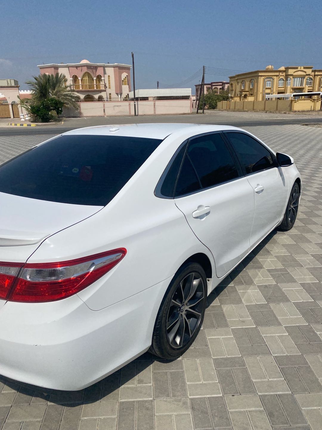 Car Image 2015 TOYOTA CAMRY XSE