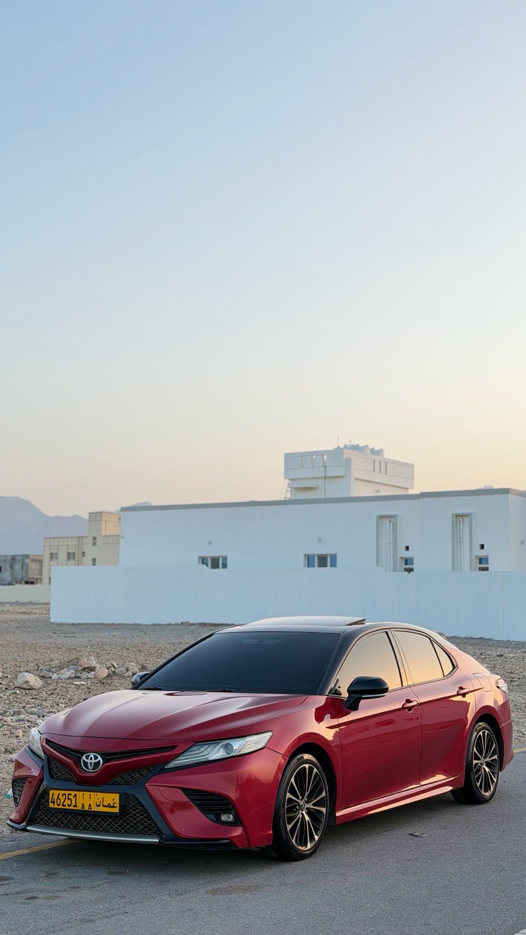 Car Image 2018 TOYOTA CAMRY SE