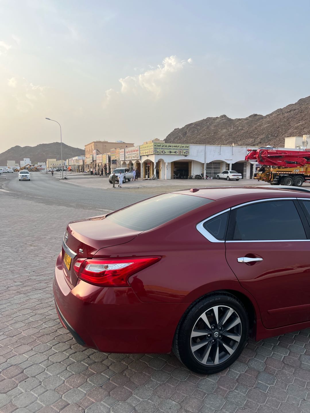 Car Image 2017 NISSAN ALTIMA SL