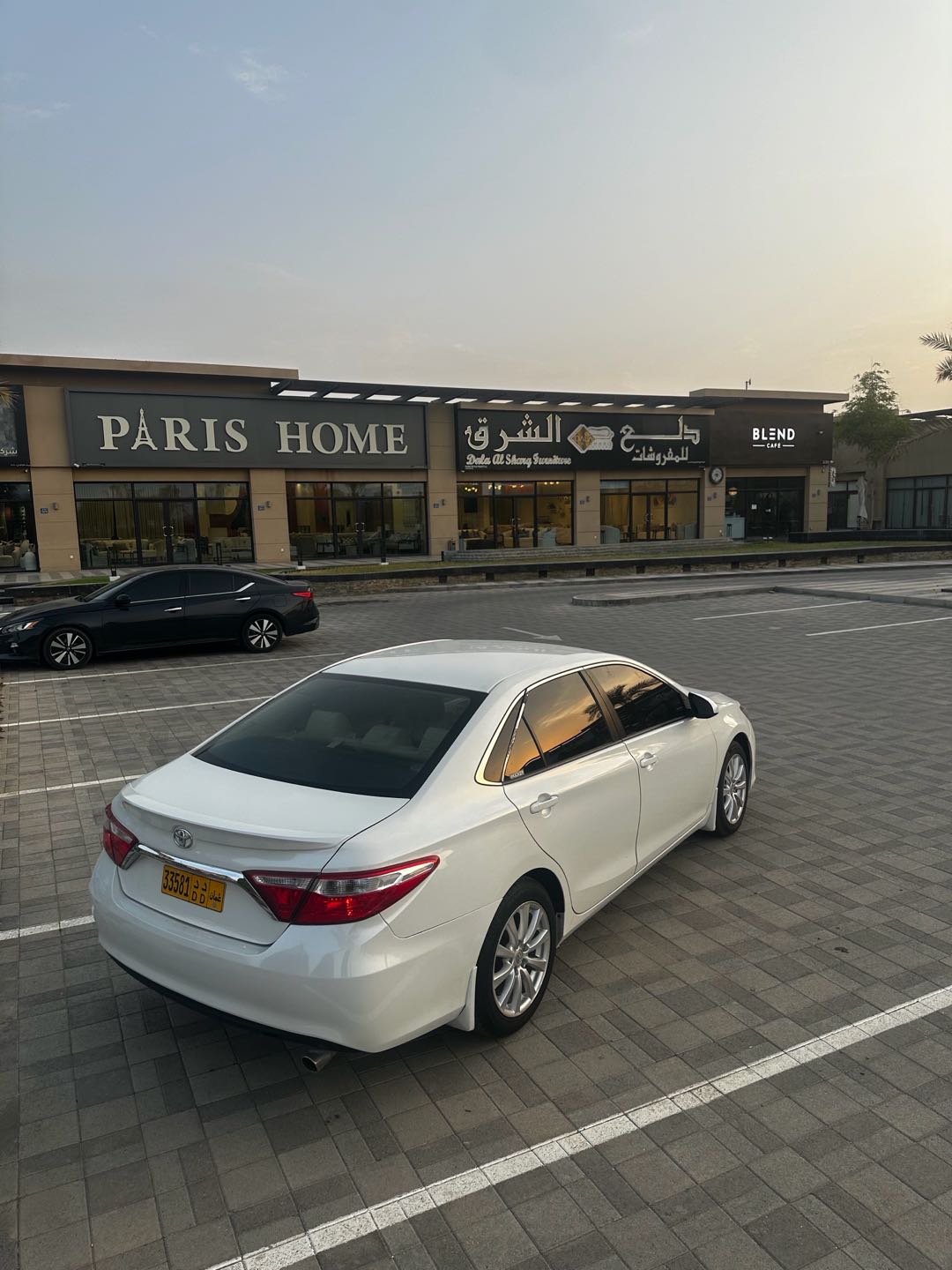 Car Image 2017 TOYOTA CAMRY LE