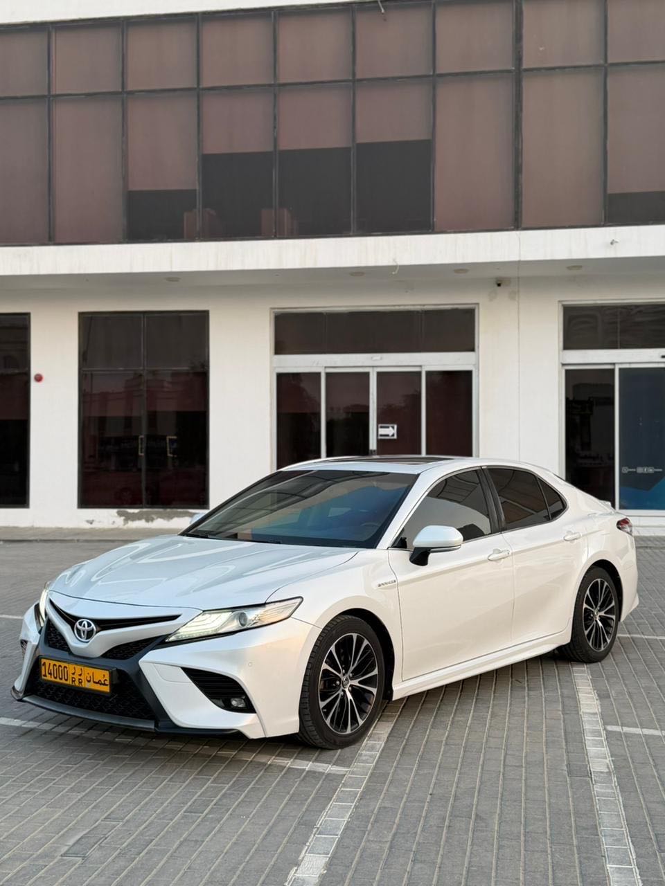 Car Image 2019 TOYOTA CAMRY Grande
