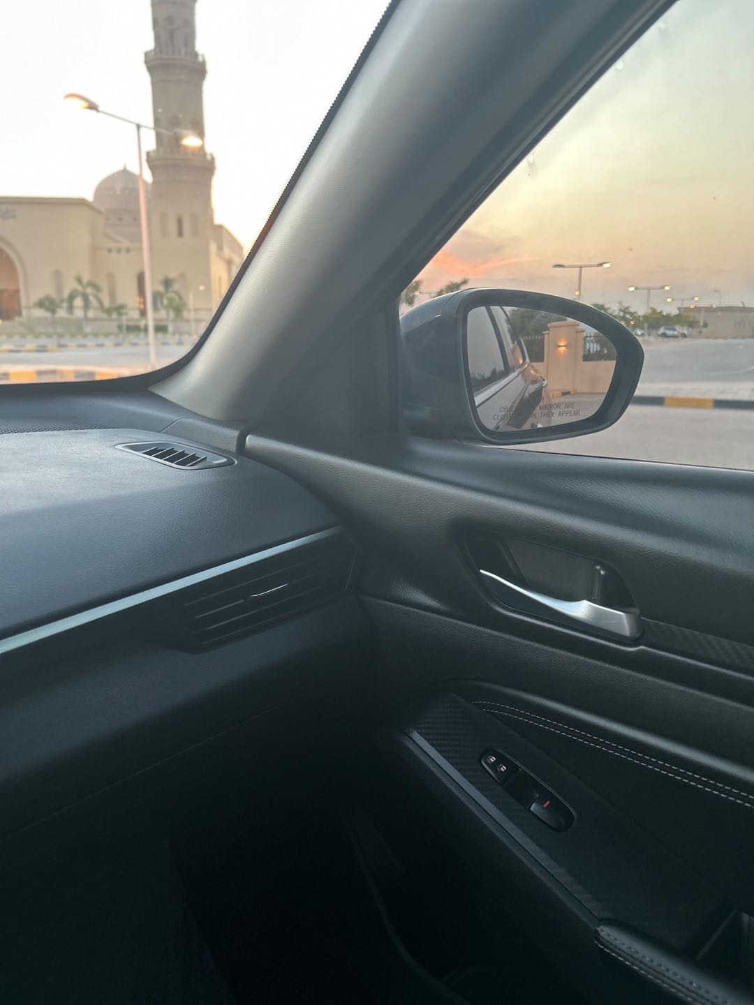 Car Image 2019 NISSAN ALTIMA S