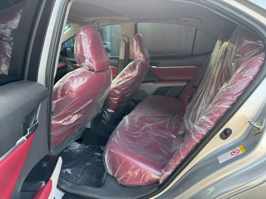 Car Image 2018 TOYOTA CAMRY LE